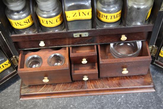 A Georgian mahogany apothecary box, 11.75in.